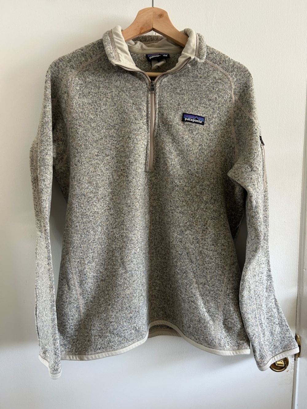 Patagonia Better Sweater 1/4 zip fleece - Women’s L